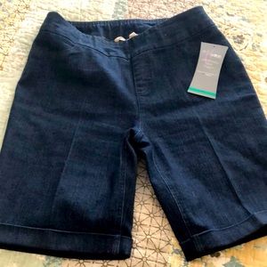 Soft surroundings denim shorts. New with tag.